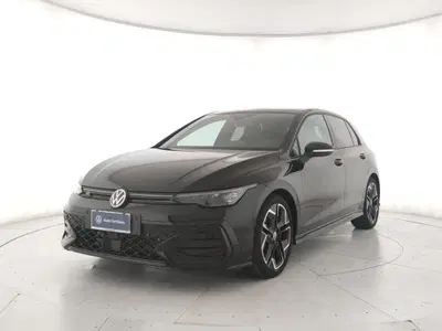 Volkswagen Golf 2.0 TDI 150 CV DSG SCR 4Motion R-Line del 2025 usata a Pozzuoli