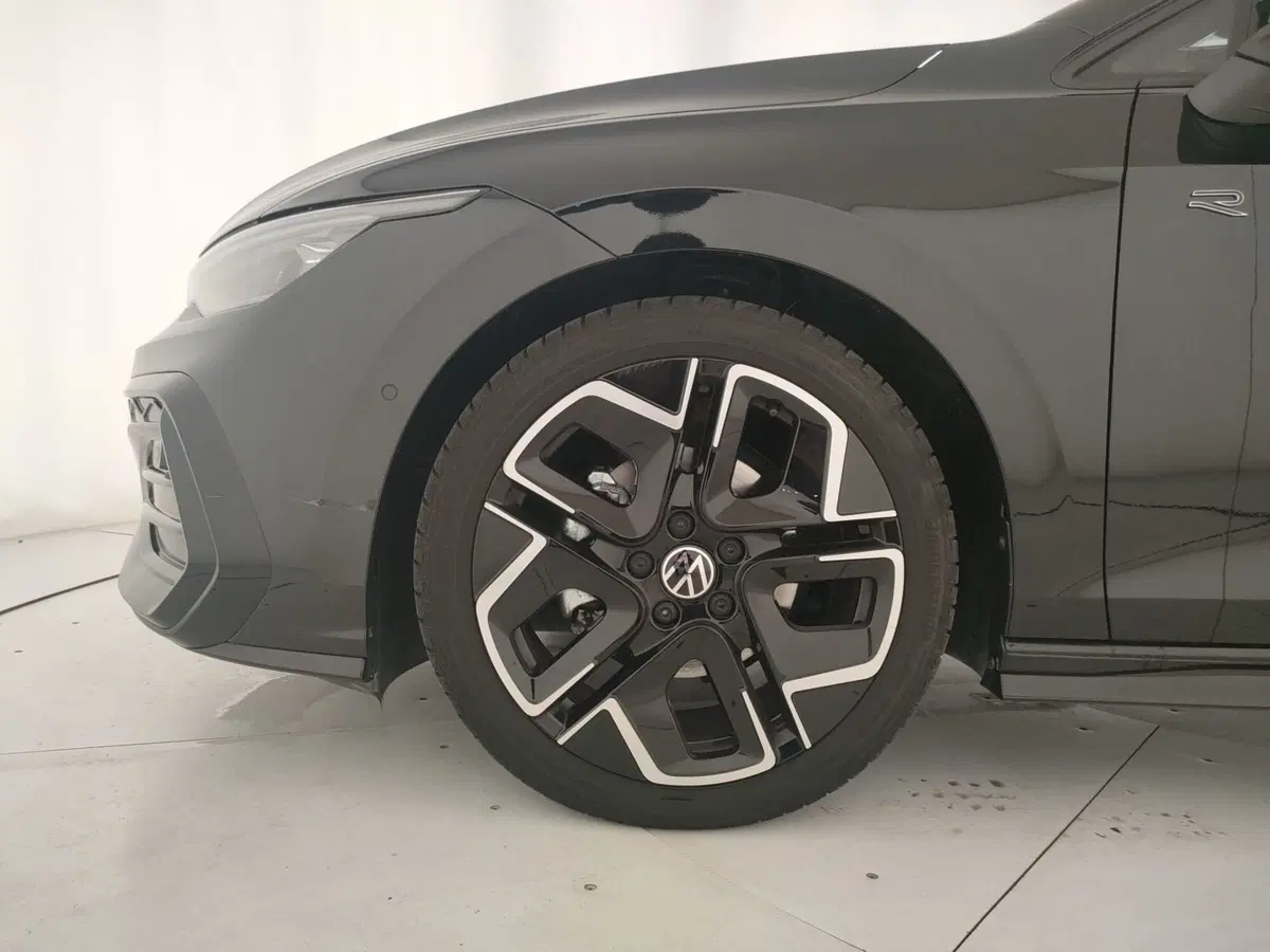 Volkswagen Golf usata a Napoli (5)