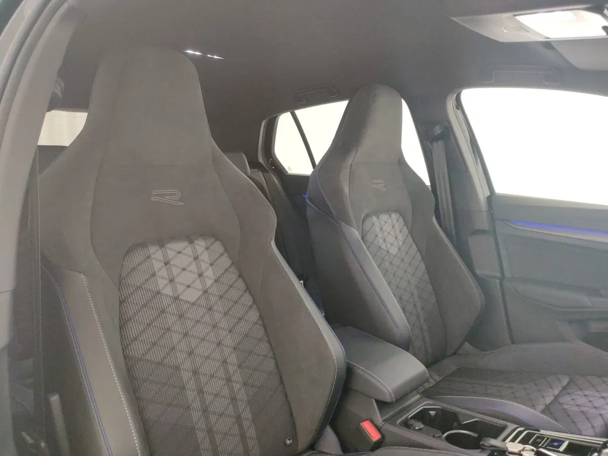 Volkswagen Golf usata a Napoli (8)