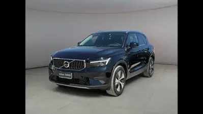 Volvo XC40 T4 Recharge Plug-in Hybrid automatico Essential del 2023 usata a Palermo