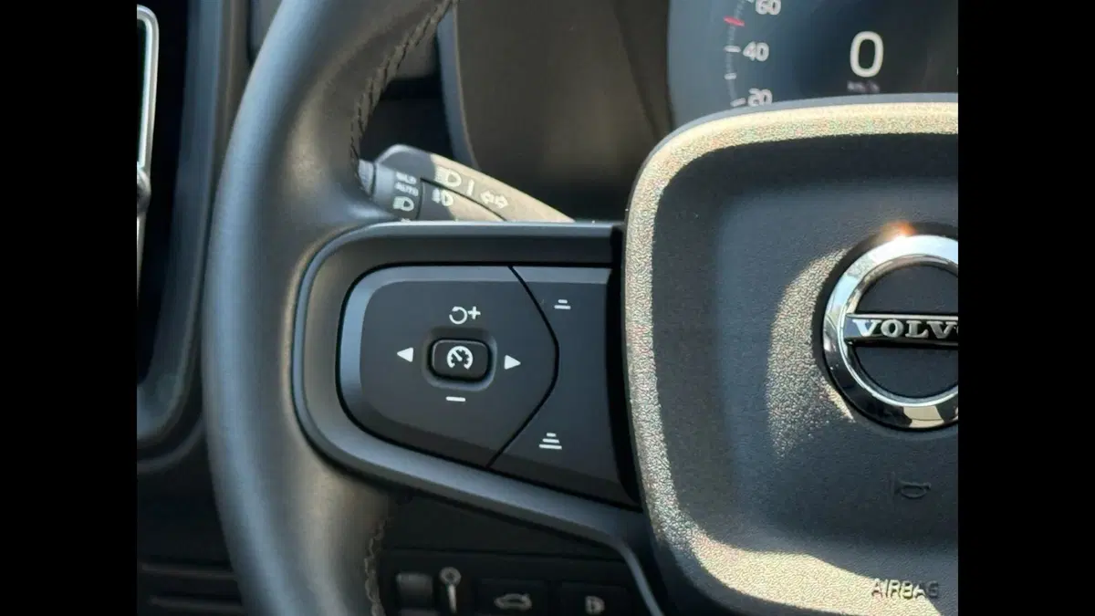 Volvo XC40 usata a Palermo (16)