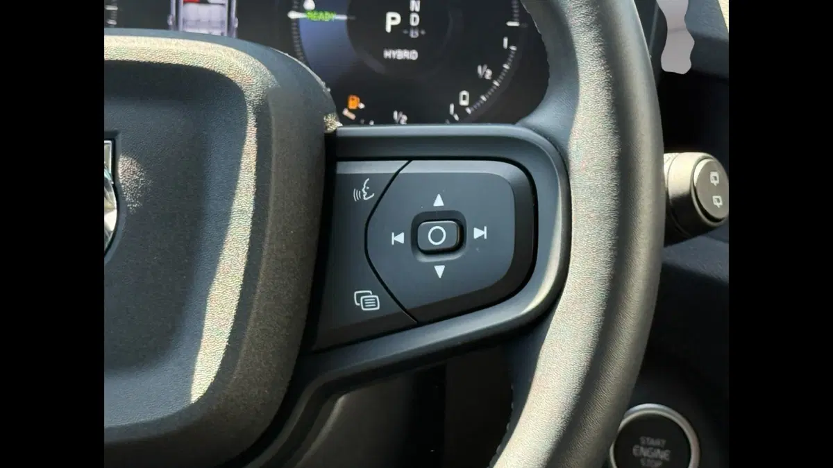 Volvo XC40 usata a Palermo (18)