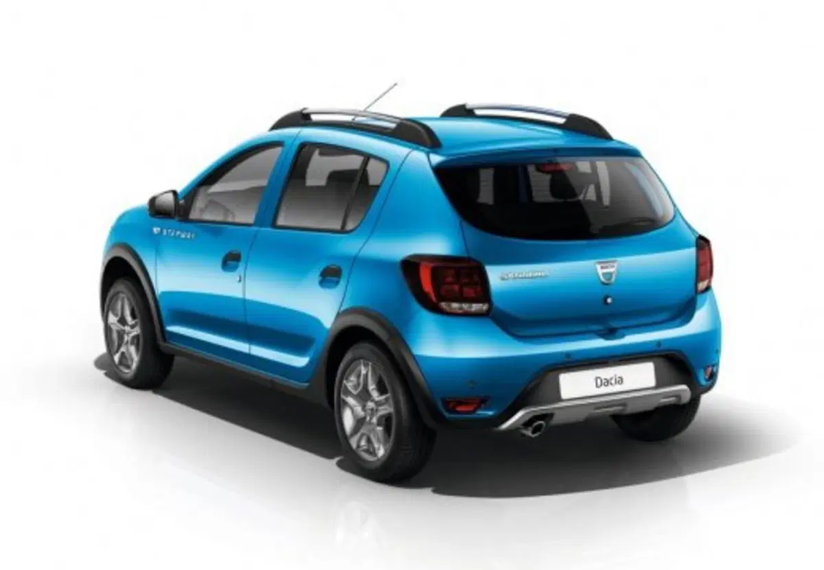 Dacia Sandero usata a Palermo (14)