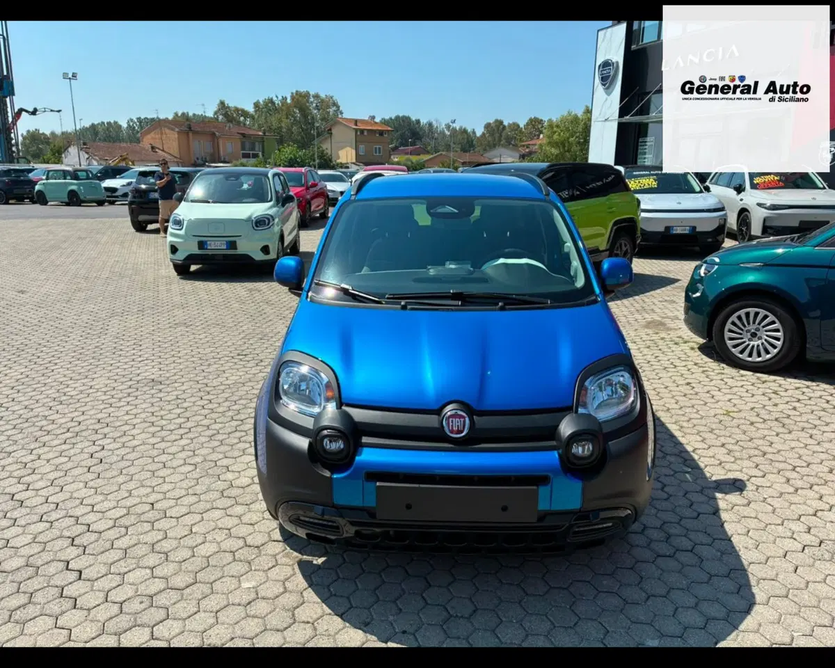 Fiat Pandina nuova a Lucca (2)