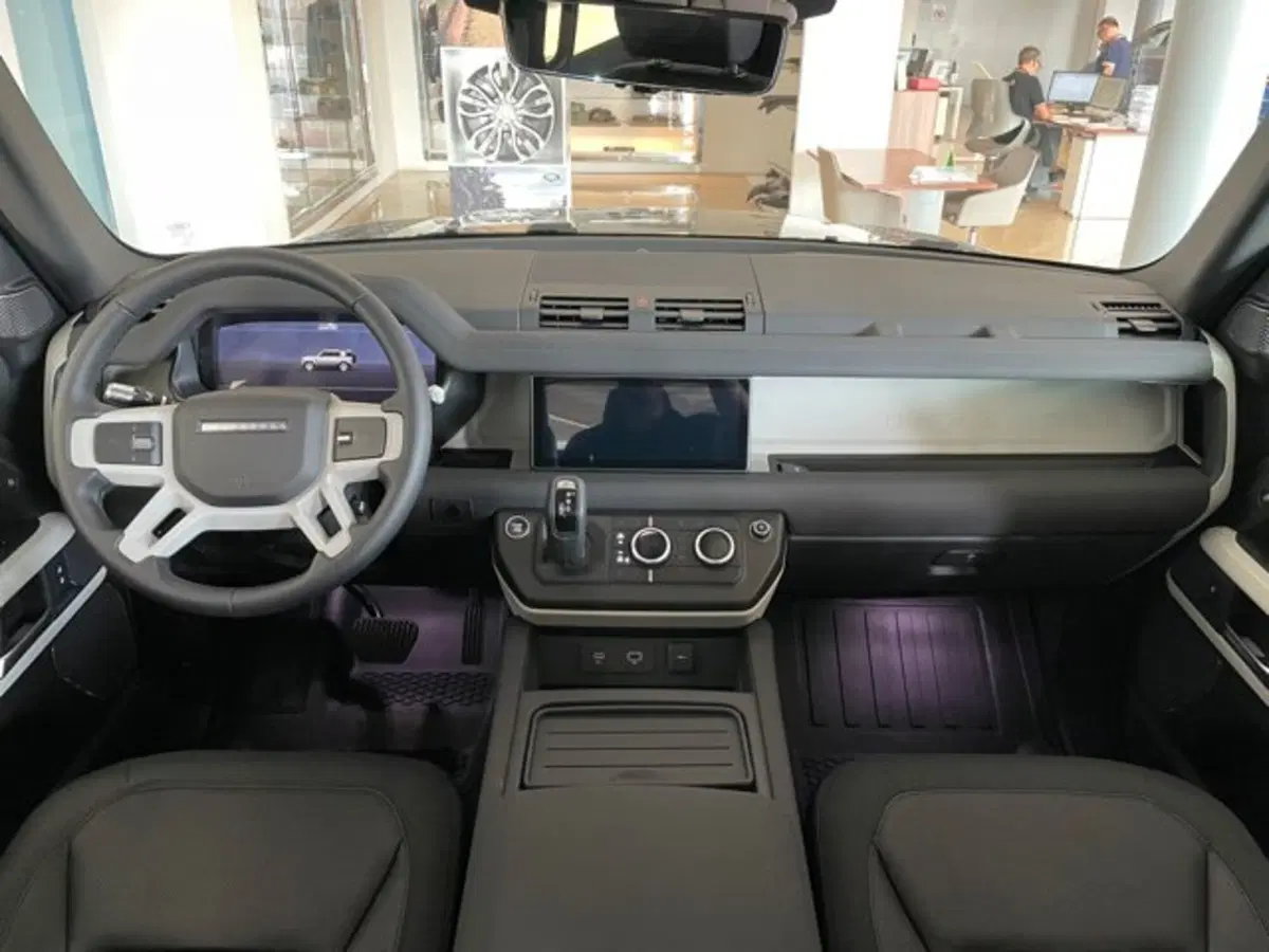 Land Rover Defender usata a Arezzo (3)