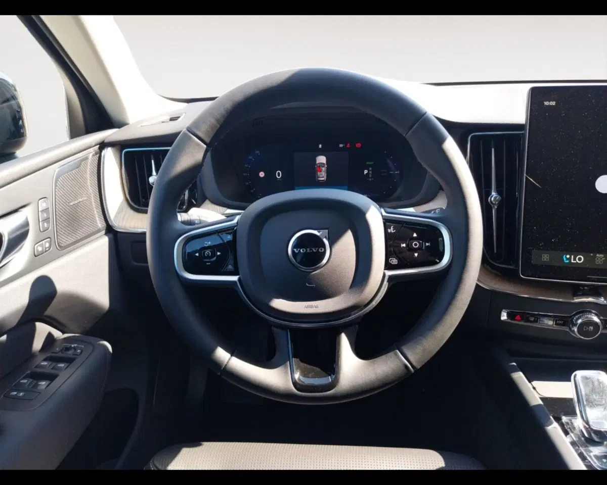 Volvo XC60 nuova a Bologna (12)