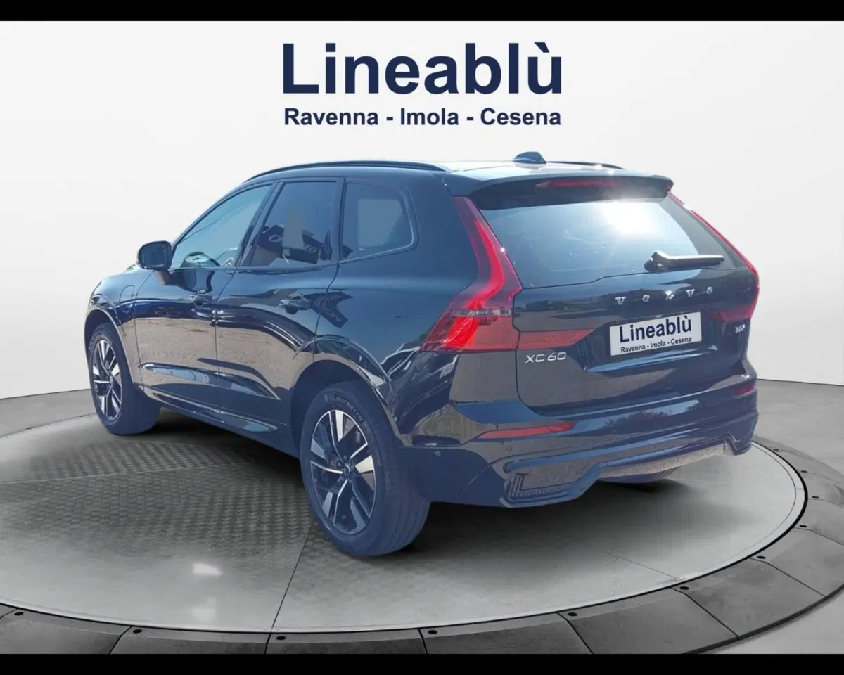 Volvo XC60 nuova a Bologna (3)