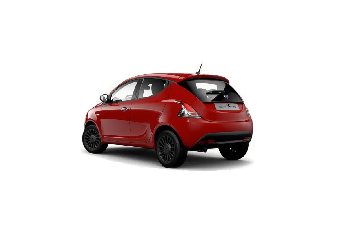 Lancia Ypsilon usata a Salerno (2)