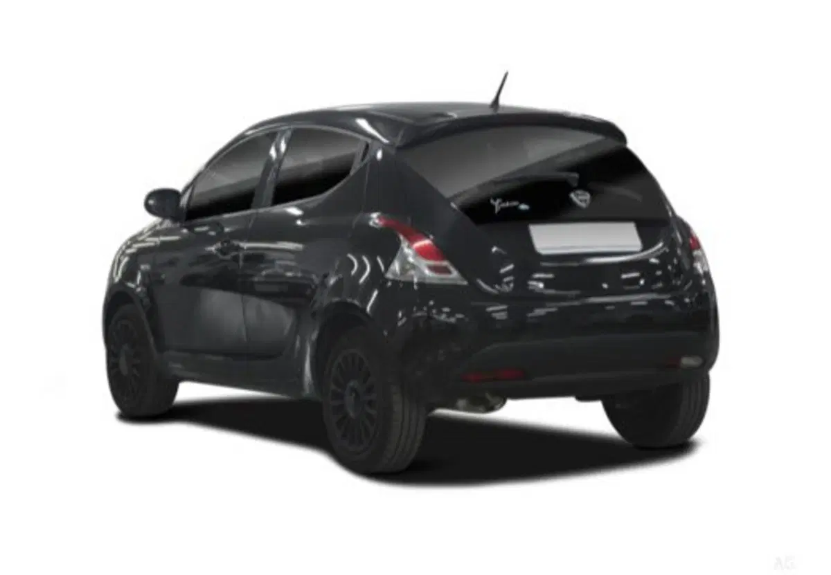 Lancia Ypsilon usata a Salerno (6)