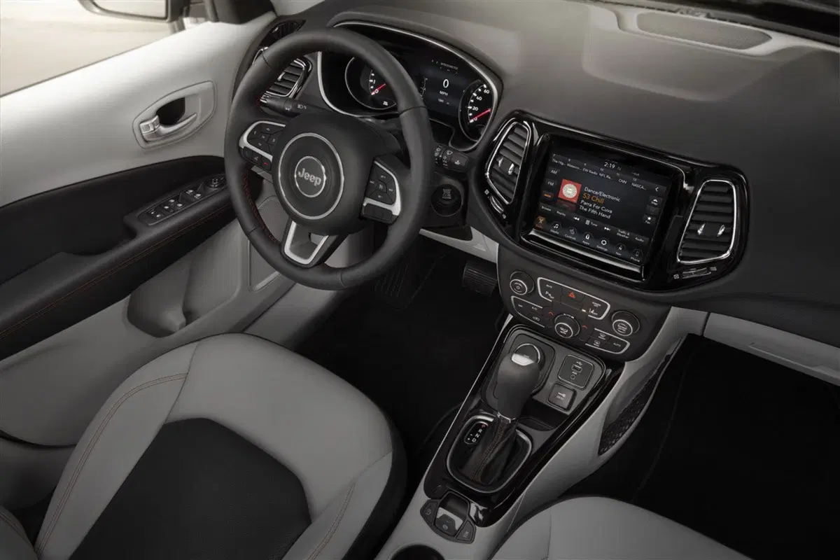 Jeep Compass usata a Salerno (6)