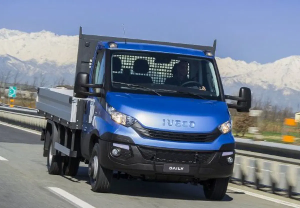 Iveco Daily Cabinato usata a Salerno (3)