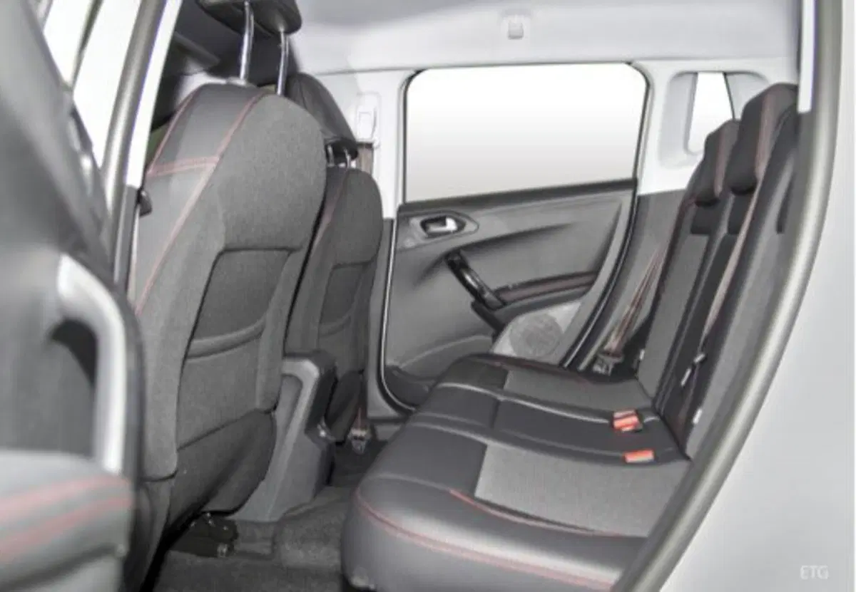 Peugeot 2008 usata a Salerno (16)