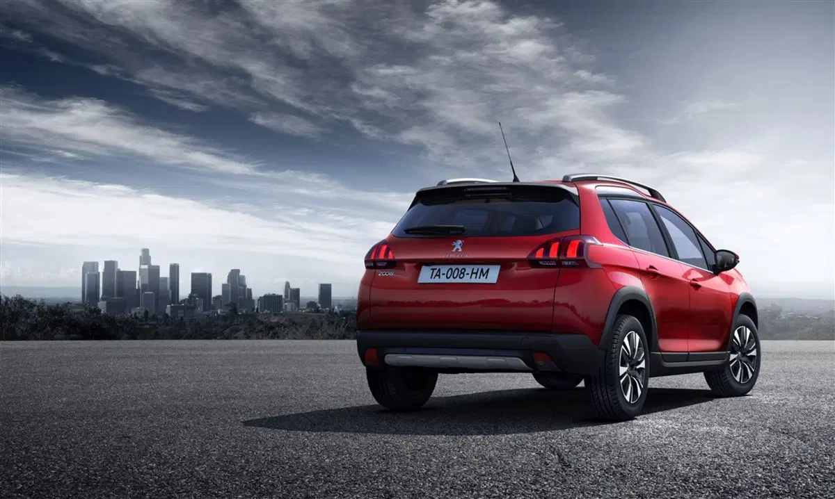 Peugeot 2008 usata a Salerno (7)