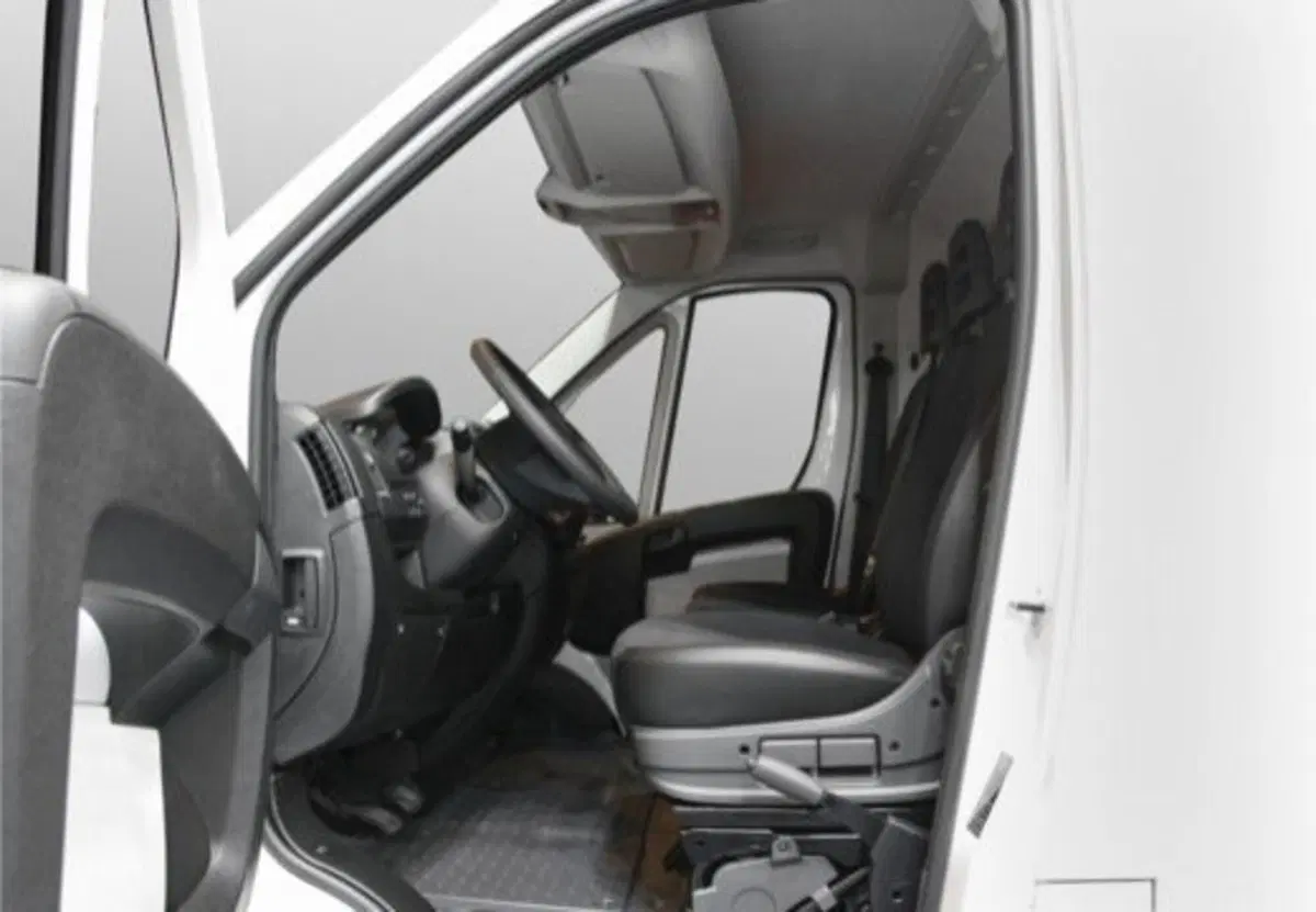 Peugeot Boxer Furgone usata a Salerno (10)