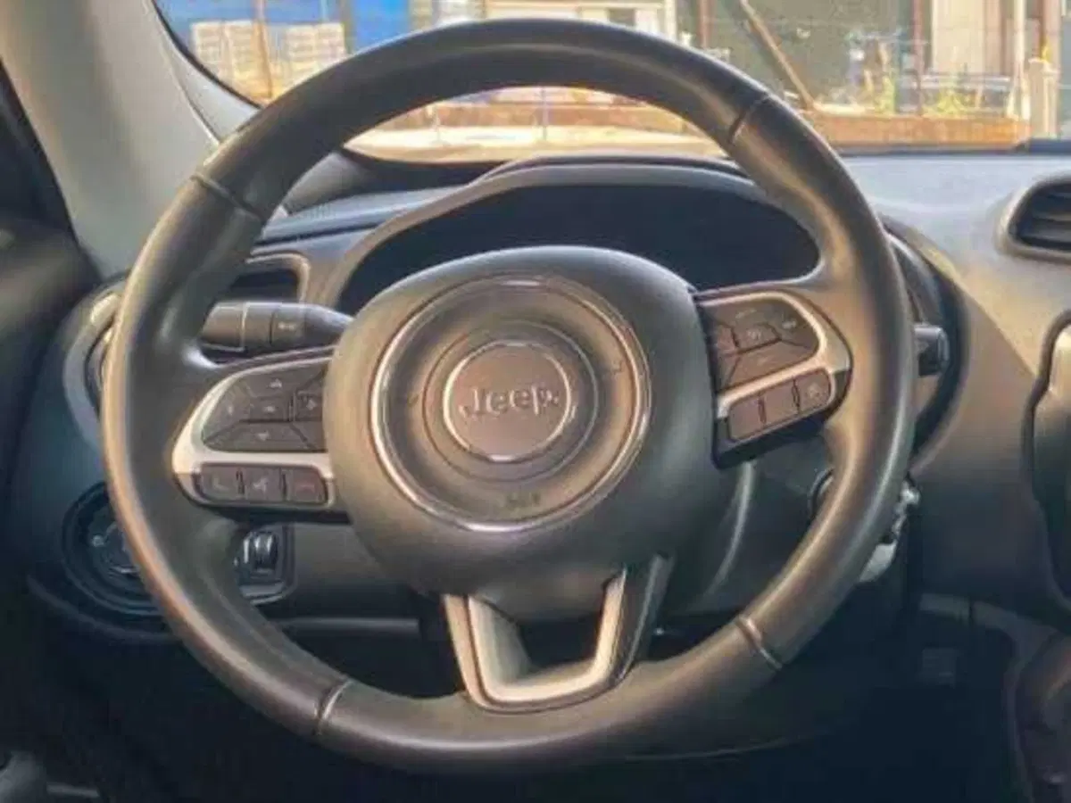 Jeep Renegade usata a Salerno (8)