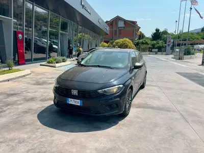Fiat Tipo Station Wagon Tipo SW 1.0 t3 Cross 100cv del 2023 usata a Fisciano