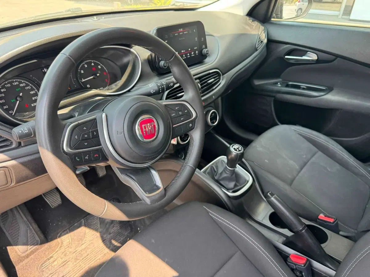 Fiat Tipo Station Wagon usata a Salerno (17)