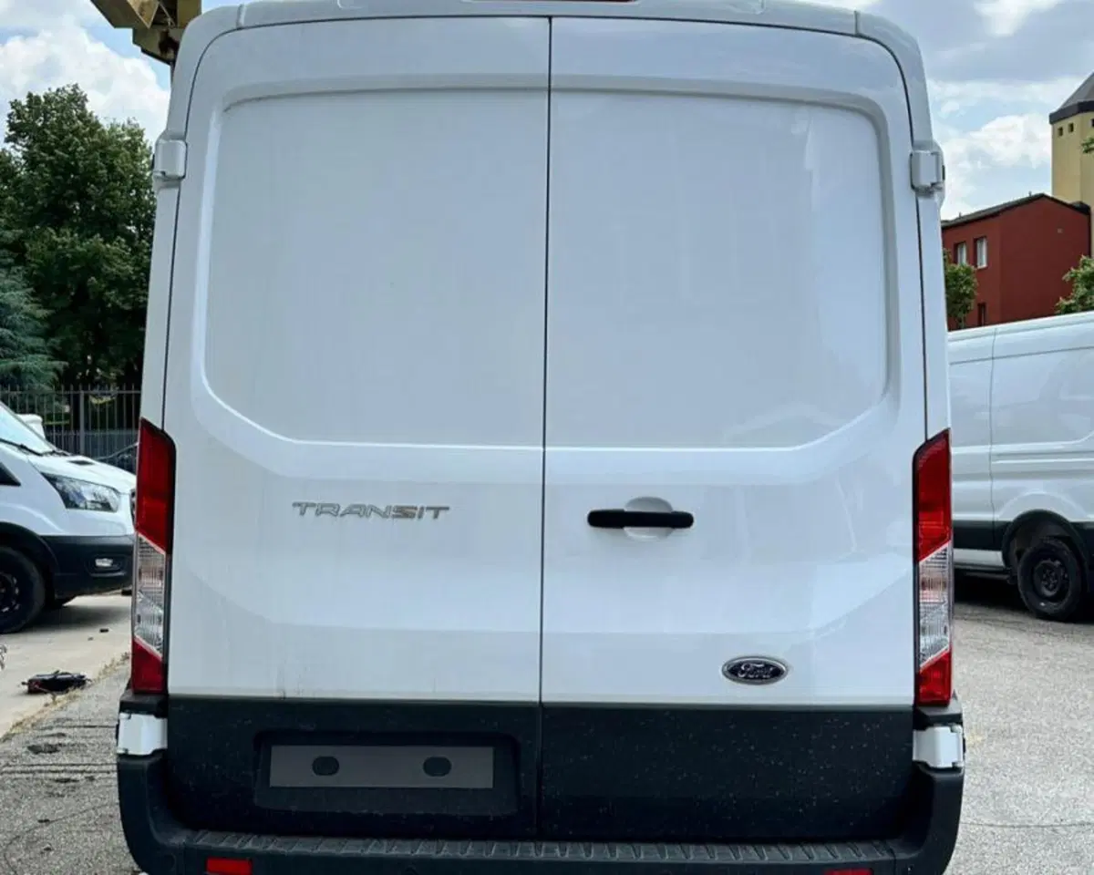 Ford Transit Furgone nuova a Salerno (13)