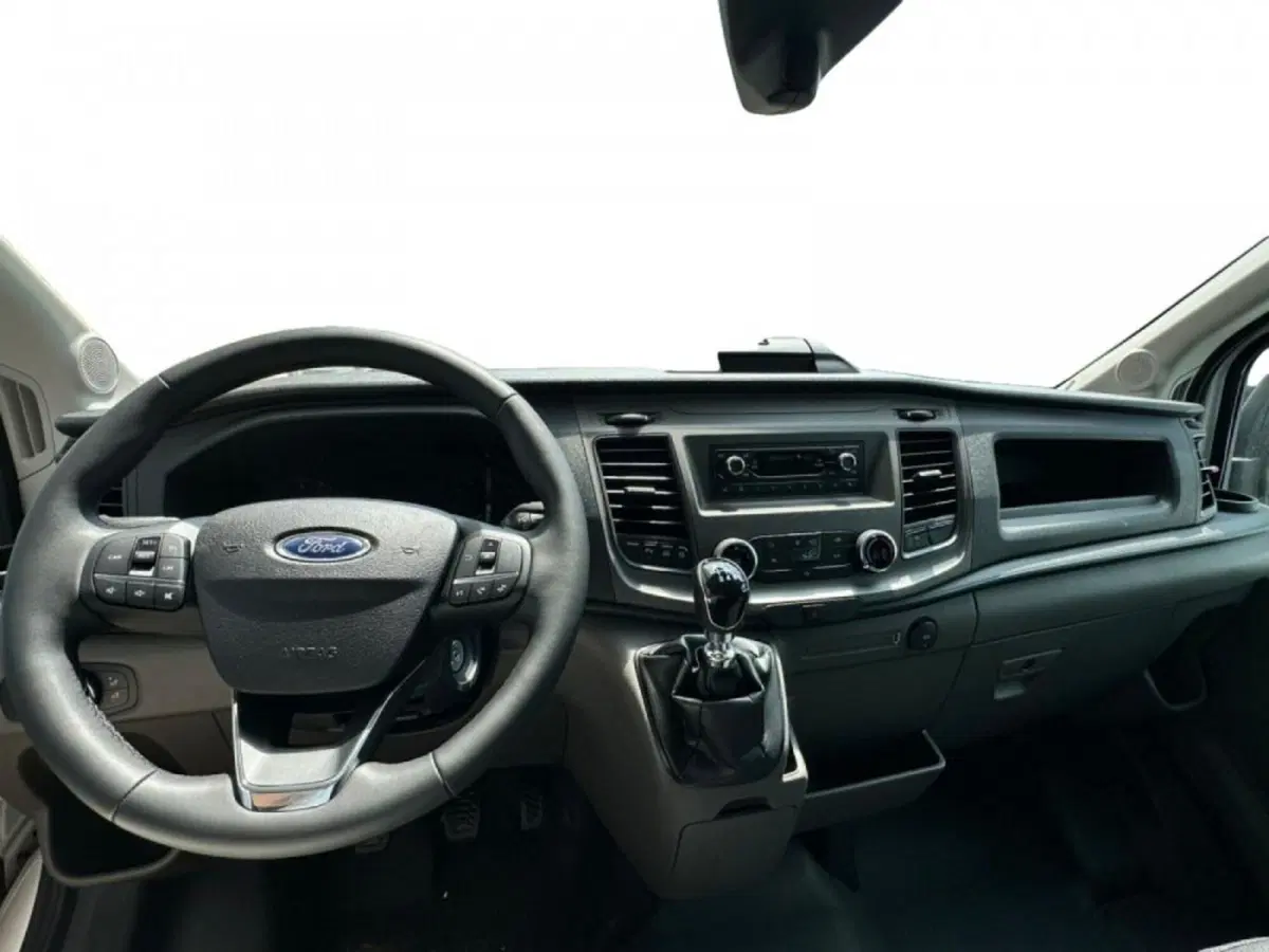 Ford Transit Furgone nuova a Salerno (5)