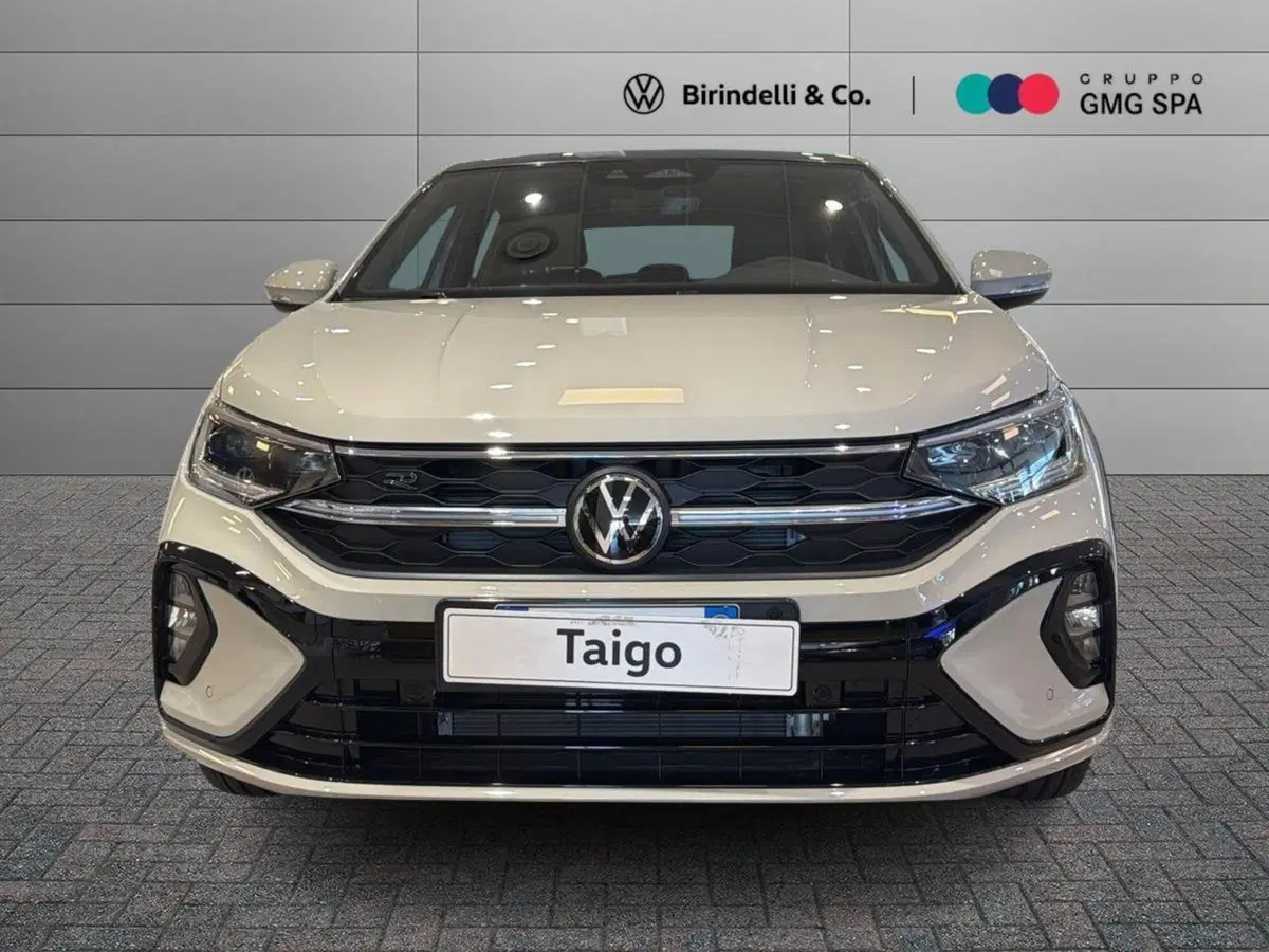 Volkswagen Taigo nuova a Prato (2)