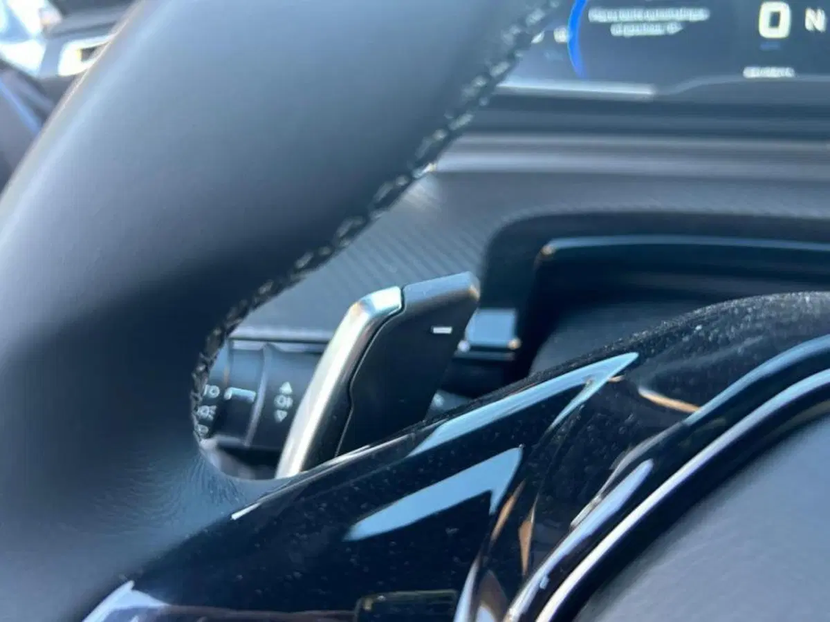 Peugeot 508 SW nuova a Salerno (18)