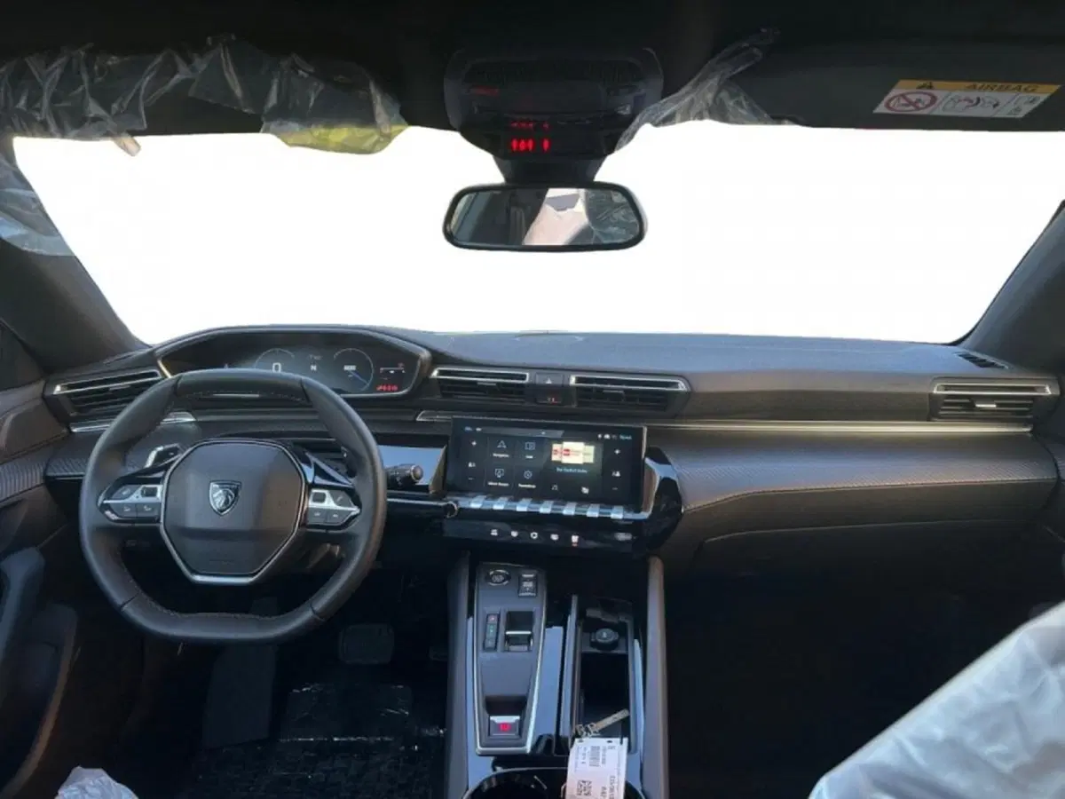 Peugeot 508 SW nuova a Salerno (5)