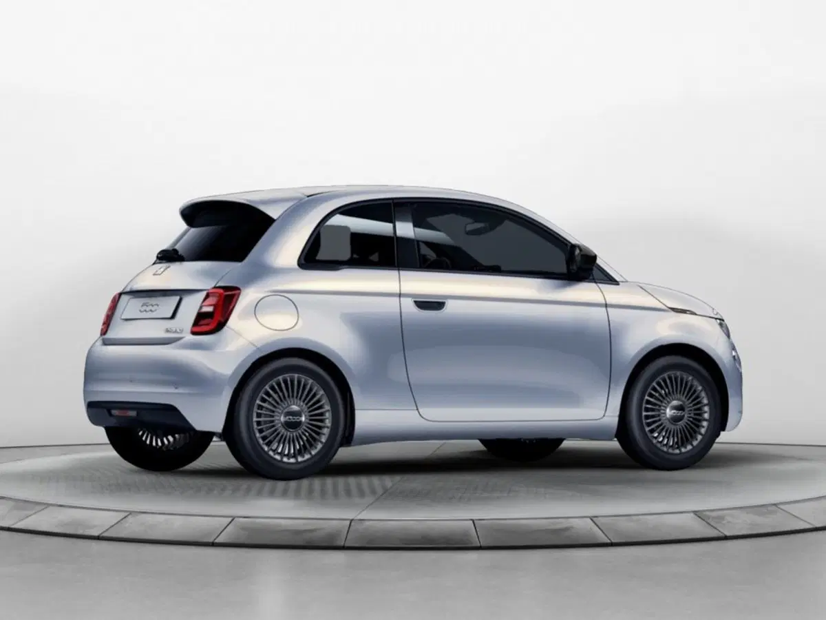 Fiat 500 nuova a Salerno (2)