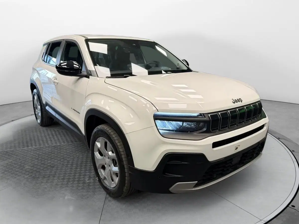Jeep Avenger nuova a Salerno (2)