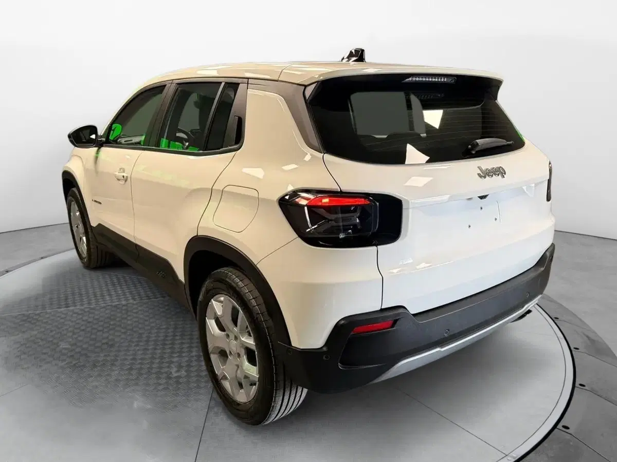 Jeep Avenger nuova a Salerno (3)