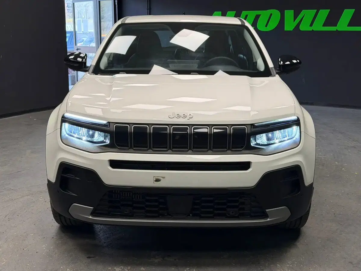 Jeep Avenger nuova a Salerno (9)