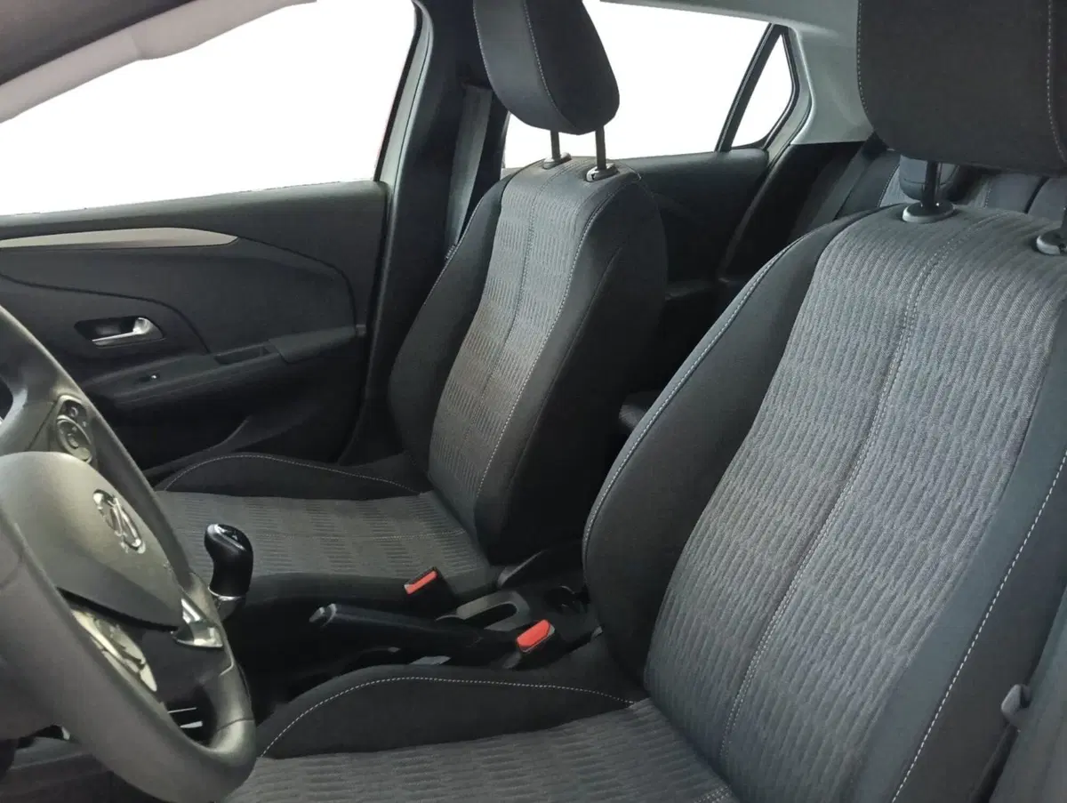Opel Corsa nuova a Salerno (6)