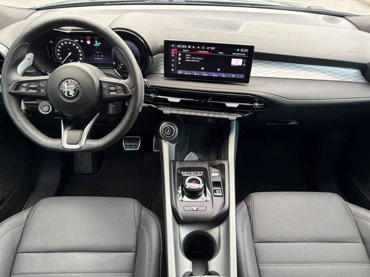 Alfa Romeo Tonale usata a Ancona (11)