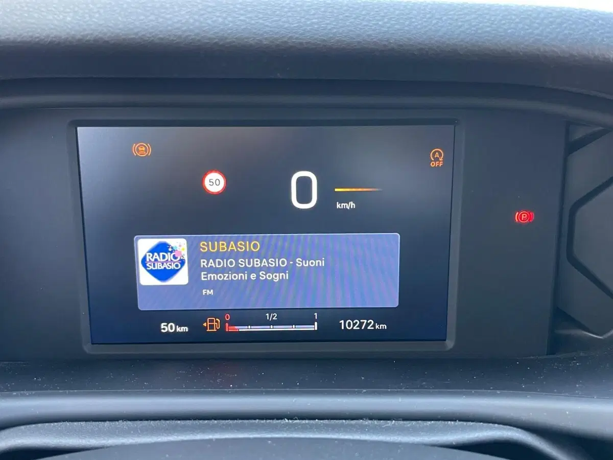 Jeep Avenger usata a Ancona (12)