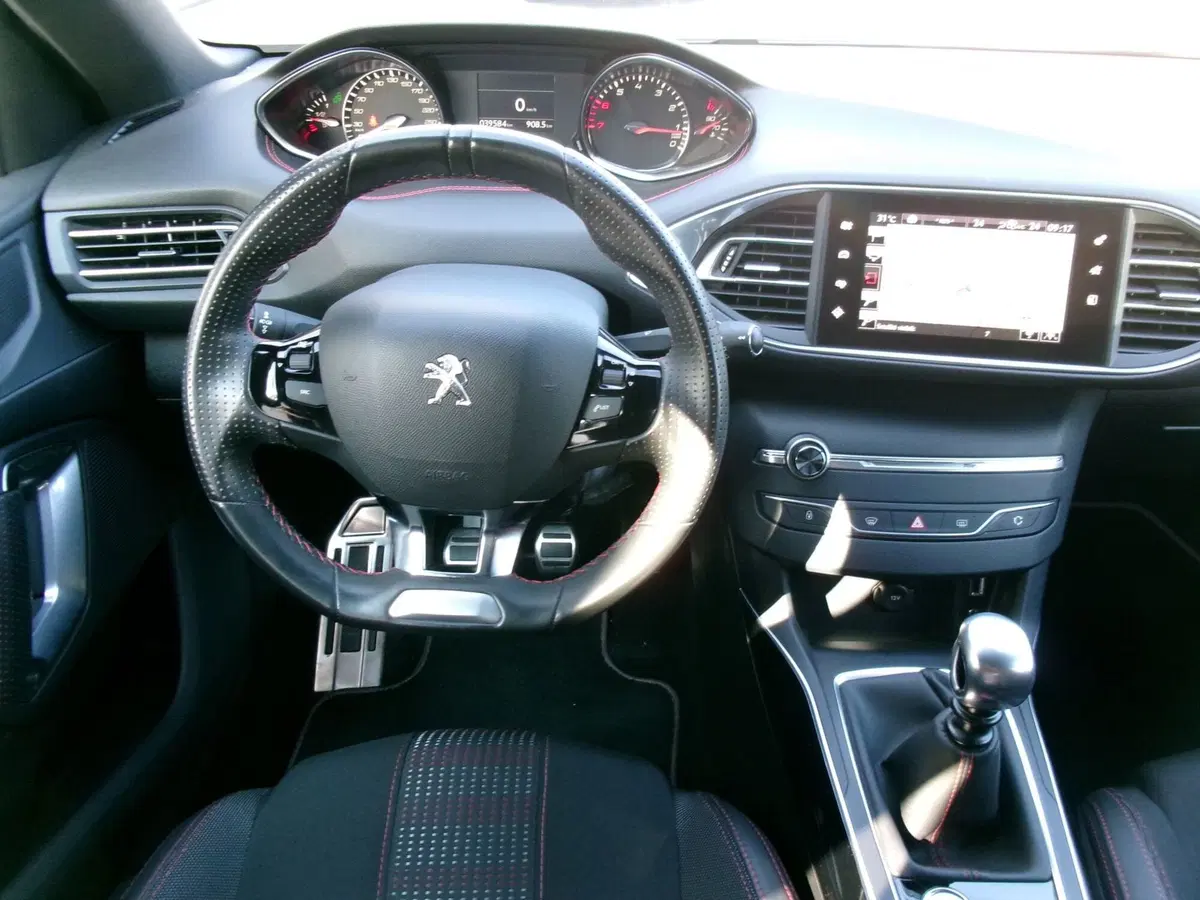 Peugeot 308 SW usata a Venezia (16)