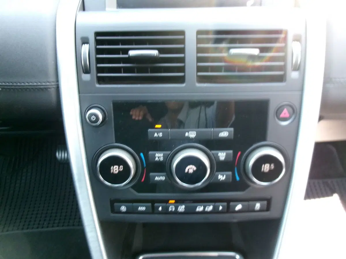 Land Rover Discovery Sport usata a Venezia (14)