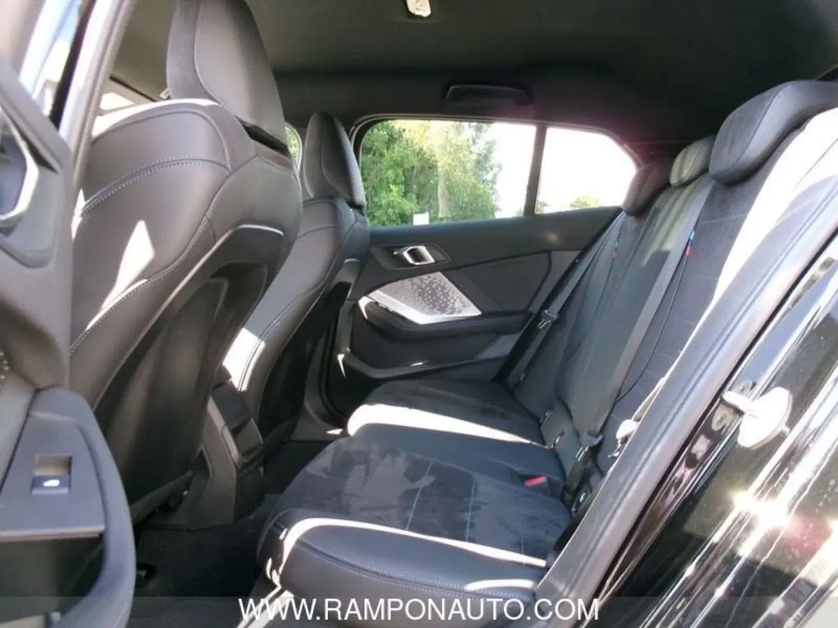 BMW Serie 1 5p. usata a Venezia (11)