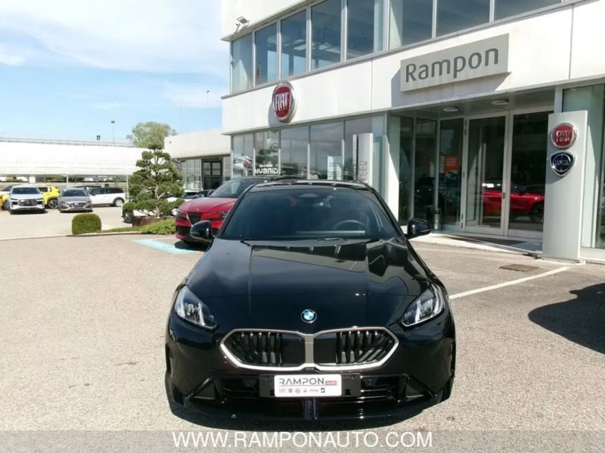 BMW Serie 1 5p. usata a Venezia (7)