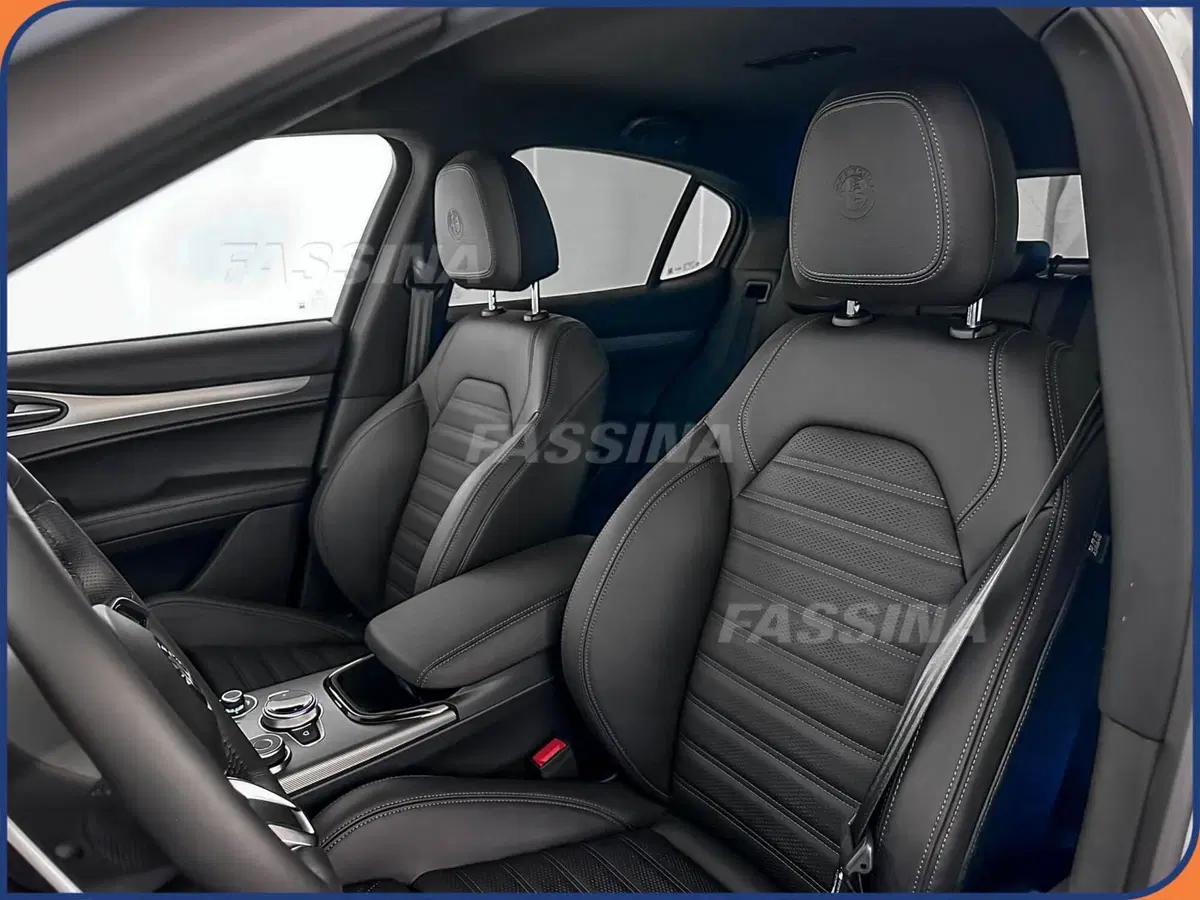 Alfa Romeo Stelvio usata a Milano (7)