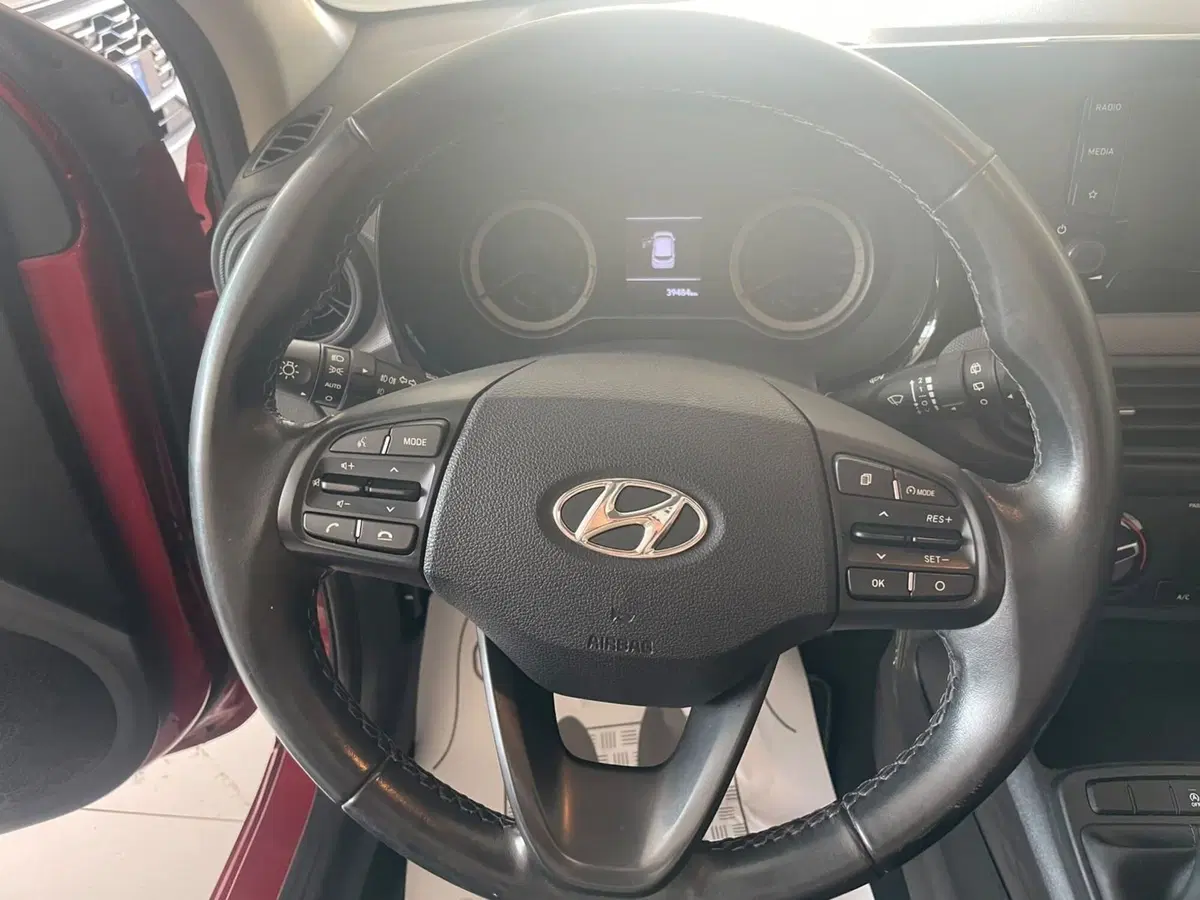 Hyundai i10 usata a Lucca (11)