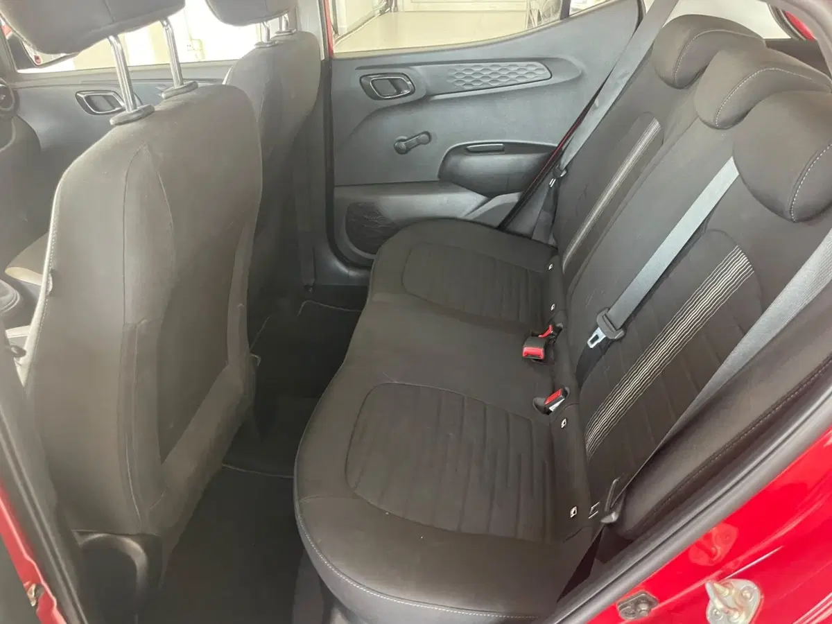 Hyundai i10 usata a Lucca (15)