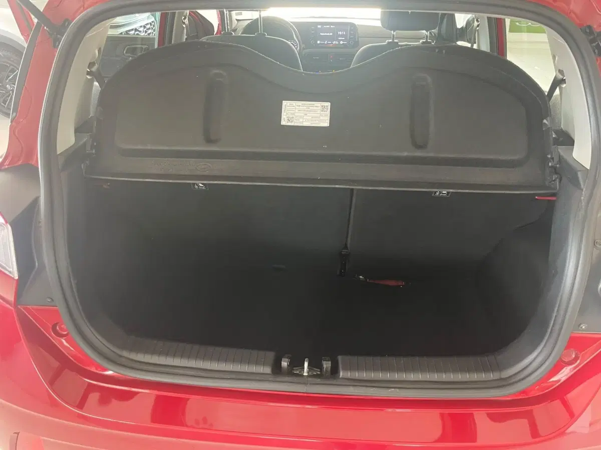 Hyundai i10 usata a Lucca (16)