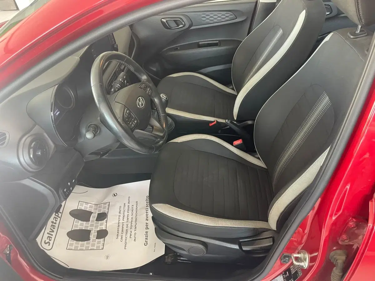 Hyundai i10 usata a Lucca (9)