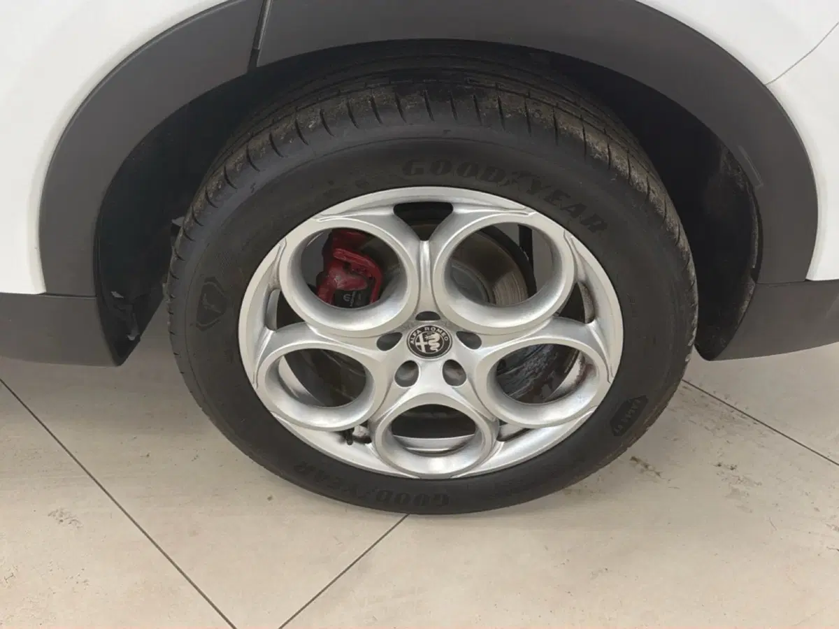 Alfa Romeo Tonale usata a Palermo (5)