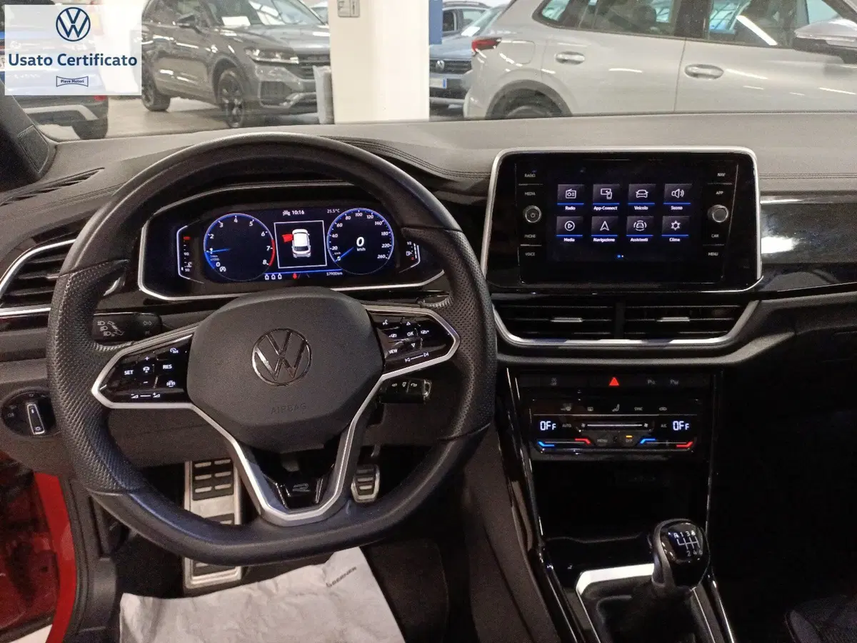 Volkswagen T-Roc usata a Genova (15)
