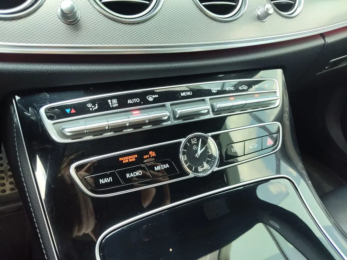 Mercedes-Benz Classe E Station Wagon usata a Modena (13)