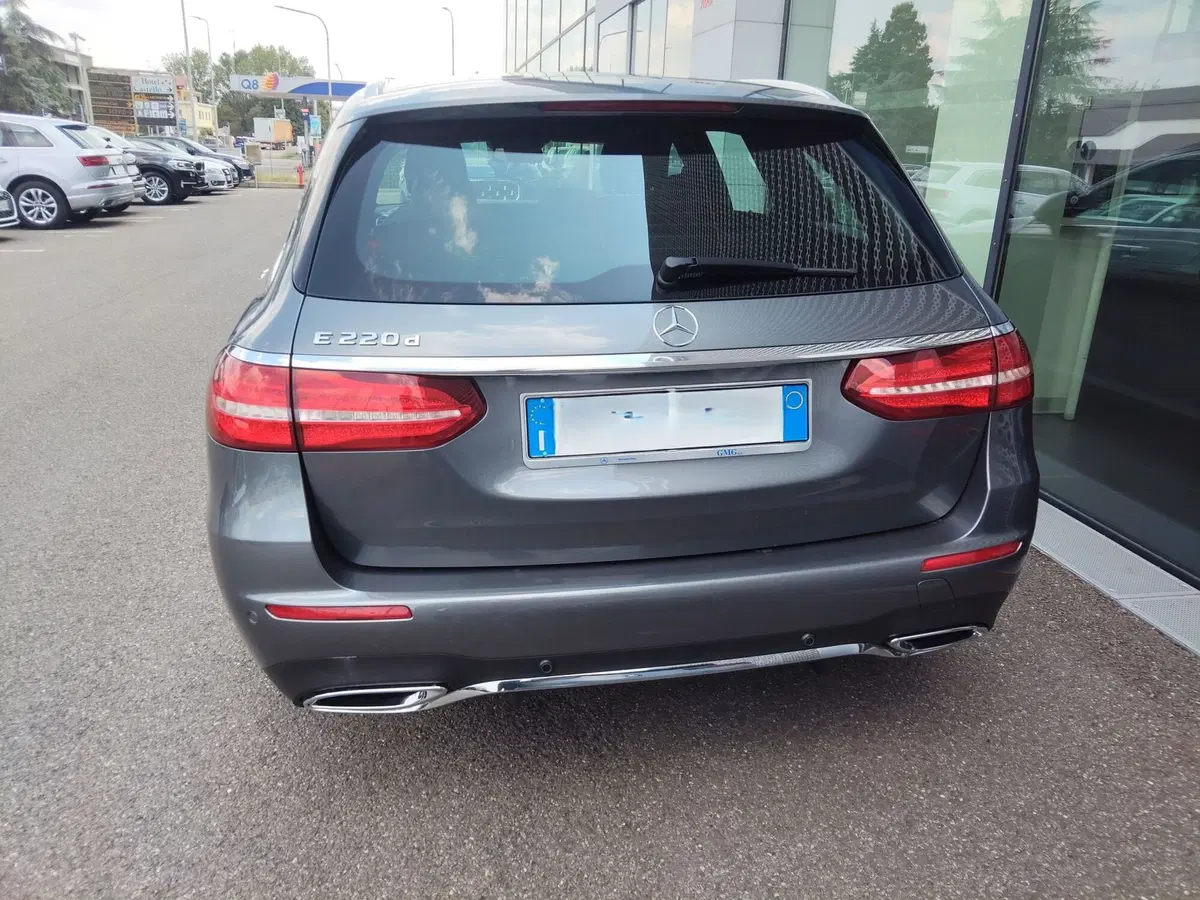 Mercedes-Benz Classe E Station Wagon usata a Modena (5)