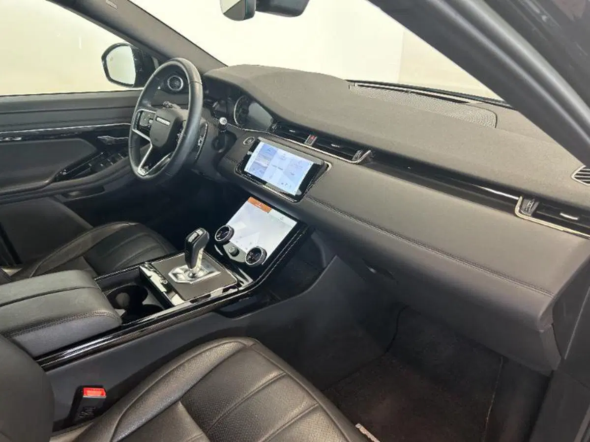 Land Rover Range Rover Evoque usata a Venezia (12)