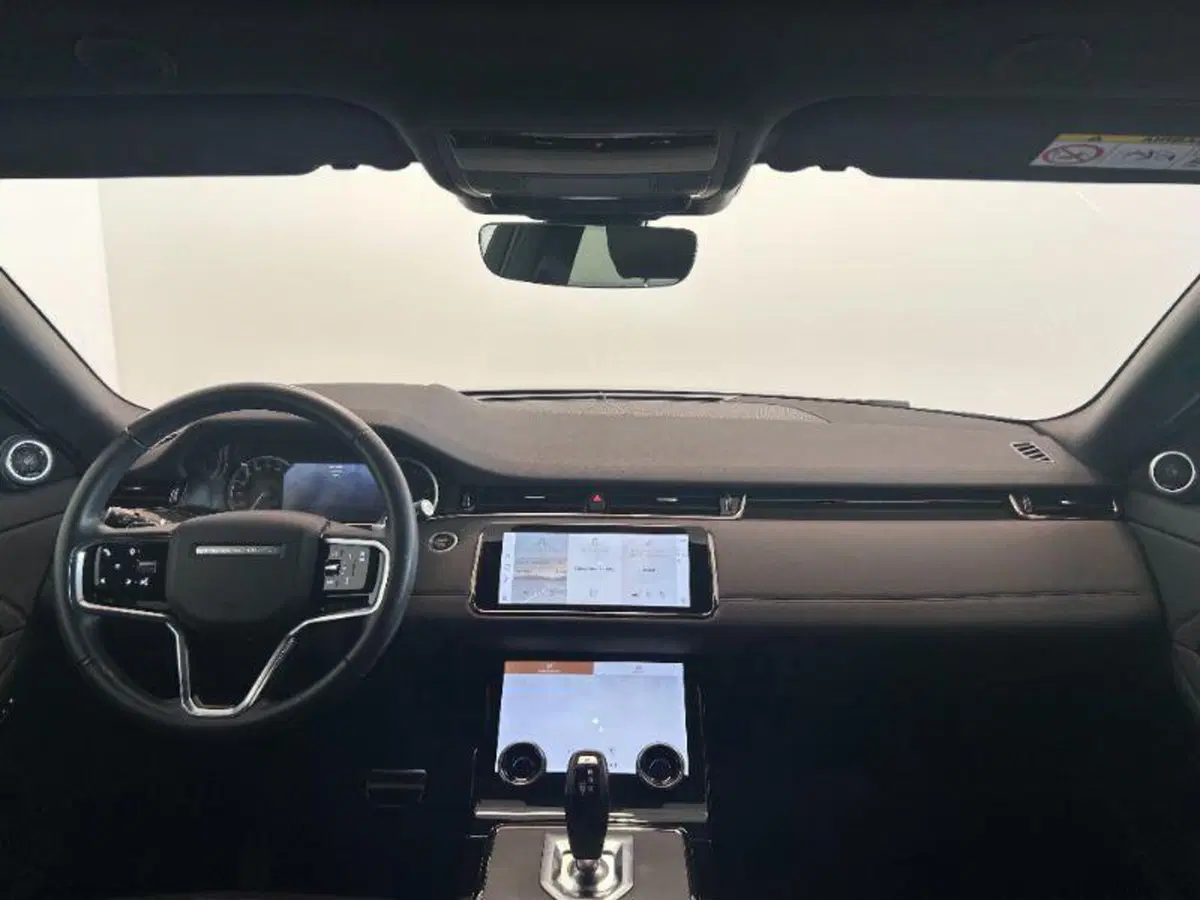 Land Rover Range Rover Evoque usata a Venezia (14)