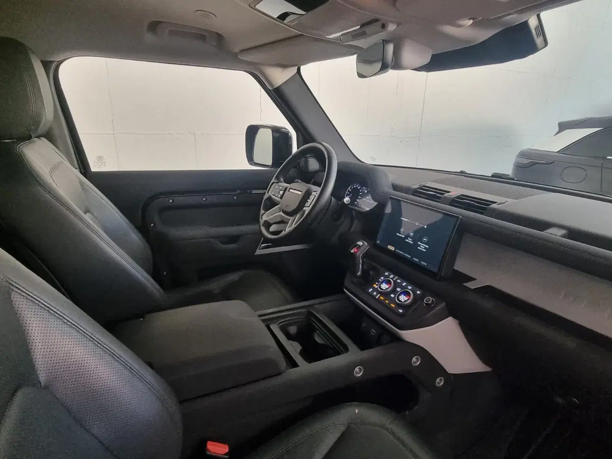 Land Rover Defender usata a Brescia (3)