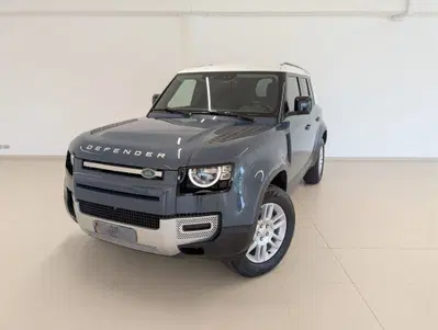 Land Rover Defender 110 3.0D I6 250 CV AWD Auto Commercial S del 2022 usata a Alba